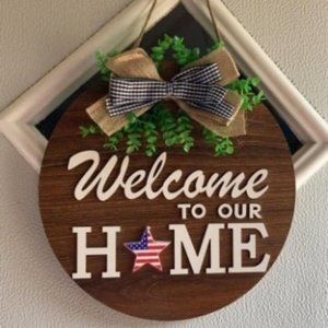 Interchangeable Welcome Sign for Front Door with 4 Seasonal Wreaths